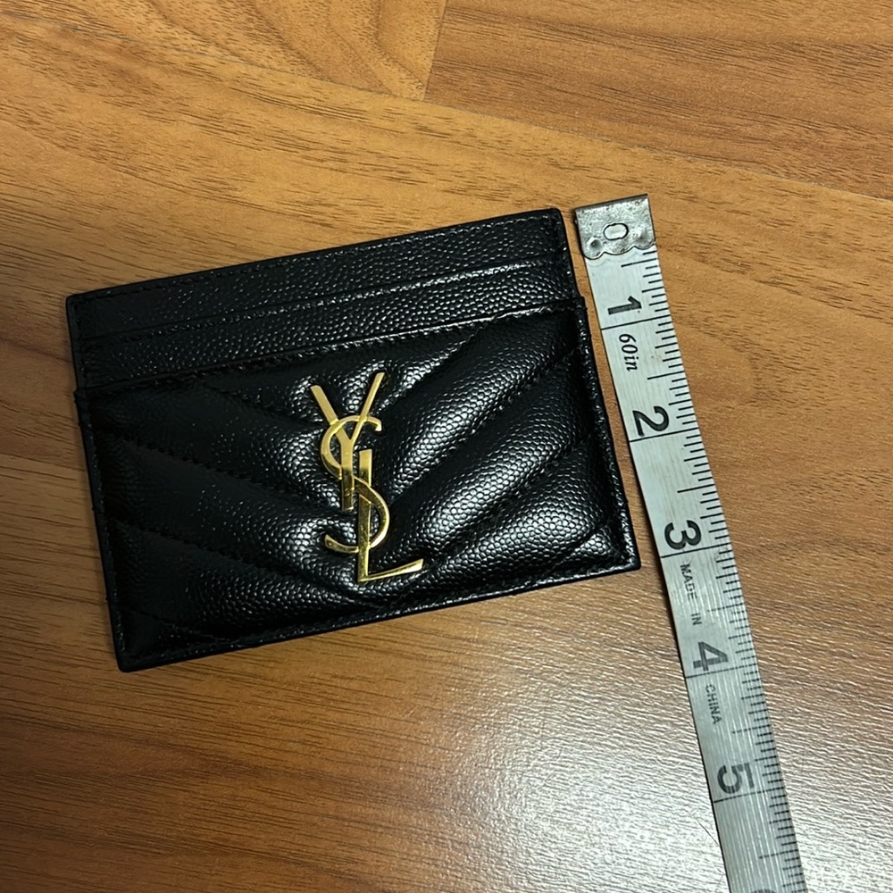 Authentic YSL Monogram Card Case in Grained Leather - Picture 4 of 12